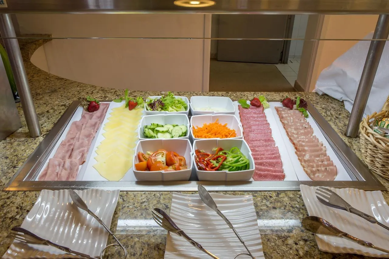 Hollywood Mirage - Excel Hotels & Resorts Los Cristianos  3*, Los Cristianos (Tenerife)