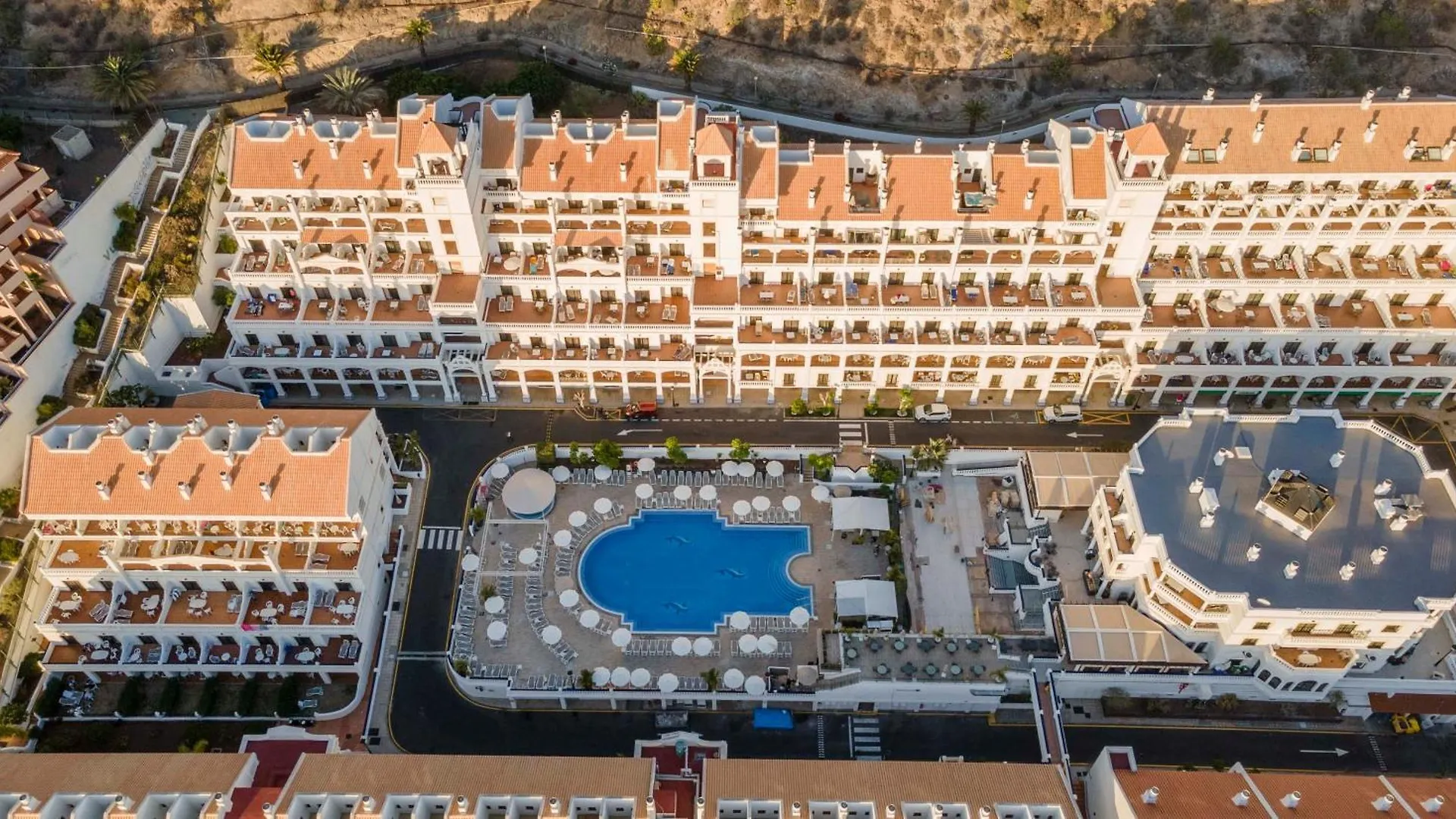 לוס כריסטיאנוס Hollywood Mirage - Excel Hotels & Resorts מלון דירות