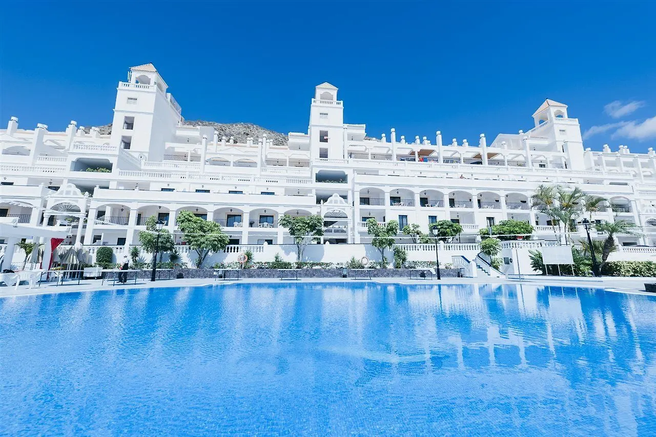 לוס כריסטיאנוס Hollywood Mirage - Excel Hotels & Resorts